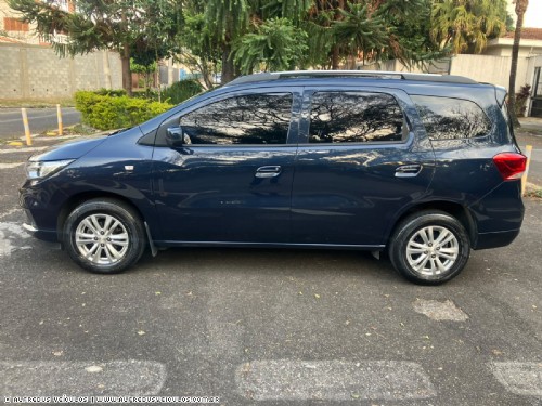 Chevrolet SPIN LT 1.8  2019/2020